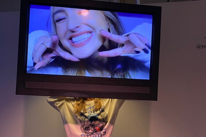 Skip the Line: Youseum Amsterdam Ticket - The 20 Themed Rooms, in Practical Order