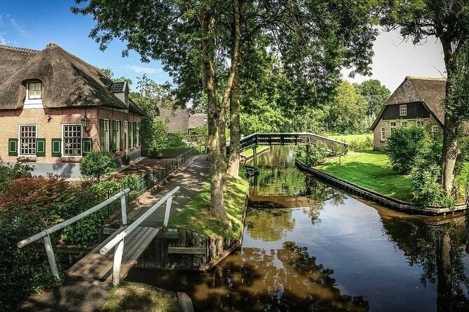 Small-Group Tour to Windmills & Giethoorn with boat tour - Timing, walking, and what to pack for comfort