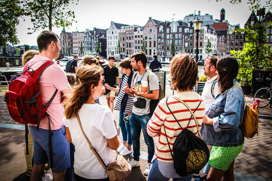 Small-Group Walking Tour with Amsterdam Canal Cruise - Canal cruise options: audio in 17 languages or open boat with bar