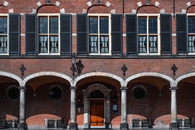 Surprise Walk of The Hague with a Local - Starting at Mauritshuis, the Dutch Golden Age warm-up