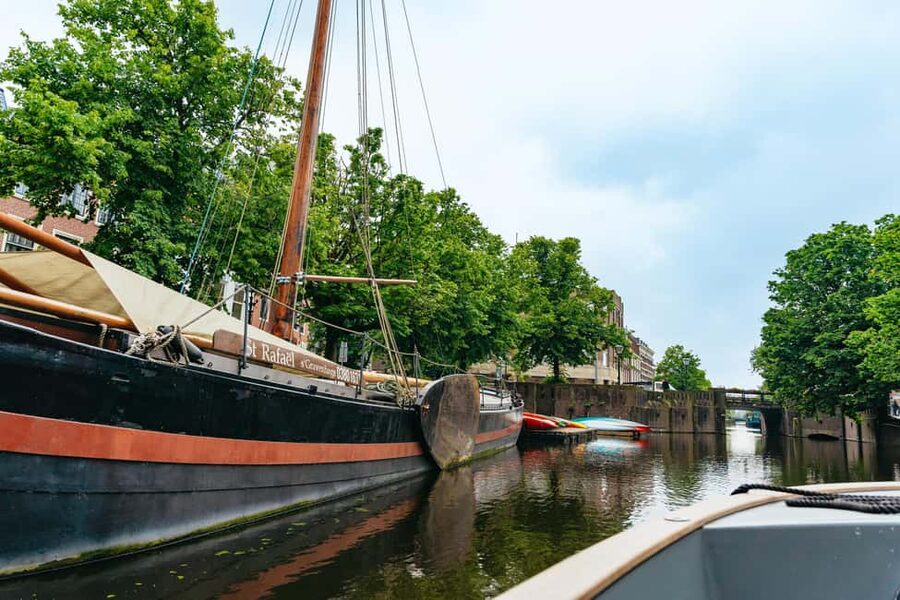 The Hague: Canal Cruise with music from local artists - FAQ