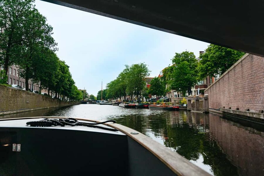 The Hague: Canal Cruise with music from local artists - Who this tour fits best, and who should think twice