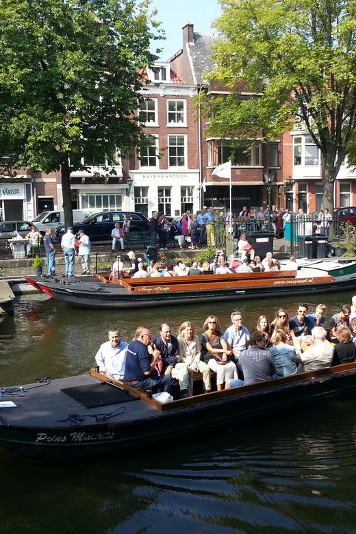 The Hague: City Canal Cruise - Price and value: about $17 for a guided city view