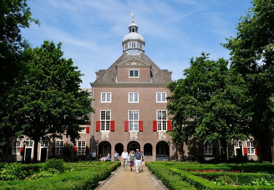 The Hague: Courtyard Walking Tour - FAQ