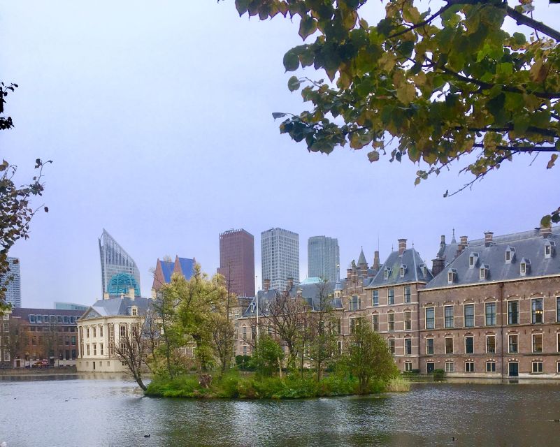 The Hague: Highlights Bike Tour - Royal Stables and Lange Voorhout: a different side of The Hague