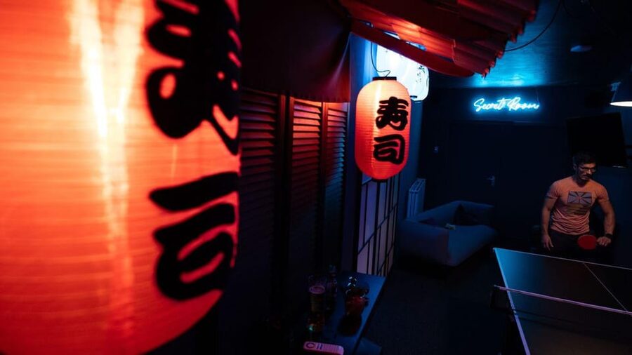 The Hague: Ping Pong Table Rental at a Secret Ping Pong Bar - Should you book Secret Ping Pong in The Hague?