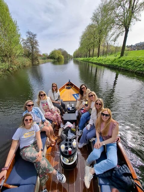 The Hague: Private Boattour up to 10 persons - Why a 100% Electric Open Boat Changes the Way You See The Hague