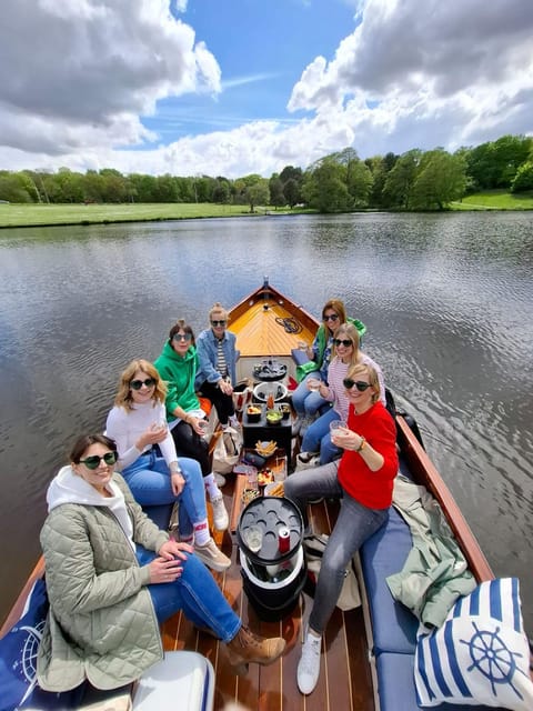 The Hague: Private Boattour up to 10 persons - Skipper Stories: Hearing the City While You Float Past Bridges