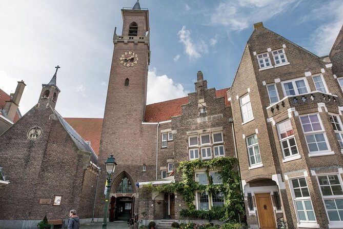 The Hague Self-Guided Audio Tour - Stop 3: Our Lady of Lourdes (RC) Silent Center, faith and calm in the city