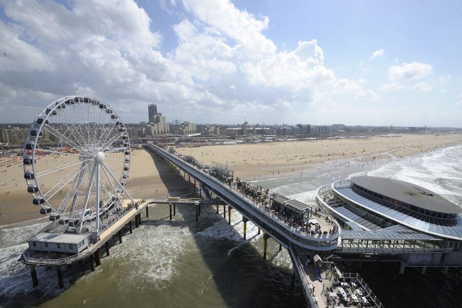 The Hague: The Pier SkyView Ticket with Drink and Snack - The gondola ride you will actually enjoy