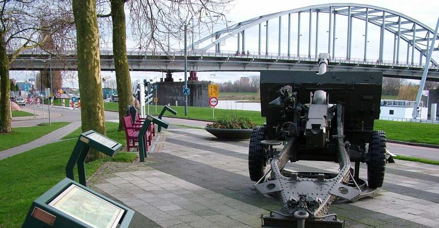 The Netherlands: WW2 Private Day Trip - Rotterdam bombing scars, seen up close at major landmarks