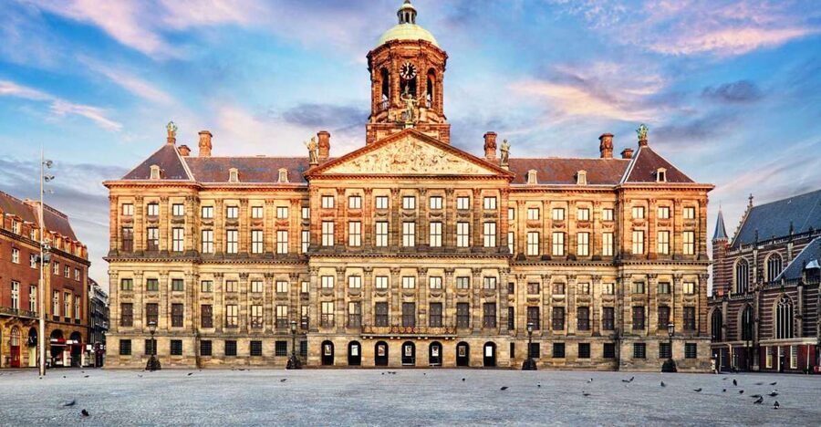 The True Story of Anne Frank's Diary Private Guided Tour - Why a Jewish Quarter tour beats winging it before Anne Frank House