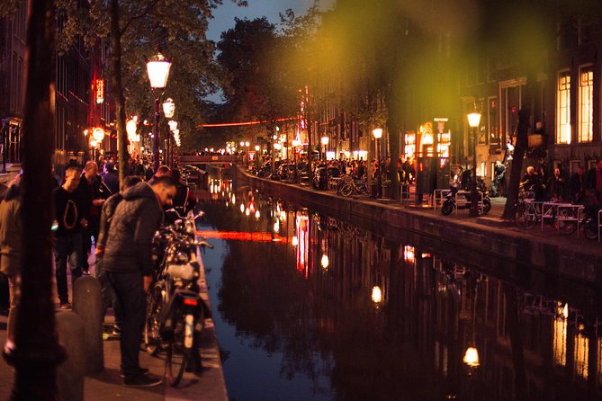 Treasures of Amsterdam: Coffeeshops & Red Light District Private Tour - Asking Questions and Getting Humor Without Feeling Put On the Spot