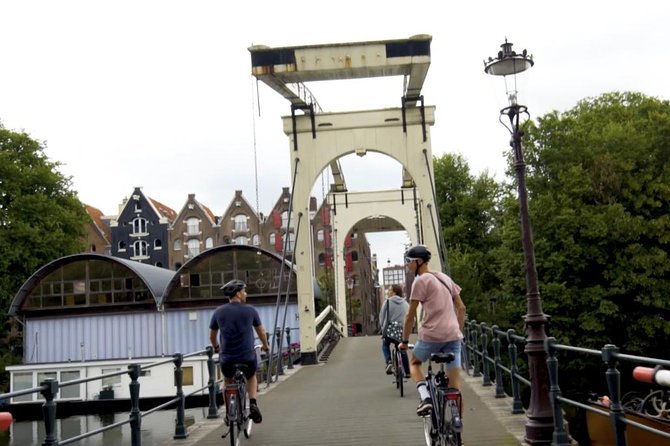 Urban Adventures Amsterdam Bike Tour, Graffiti and Magnet Fishing - Stops 2 and 3: Prinseneilandsgracht and Prinseneiland’s draw bridges