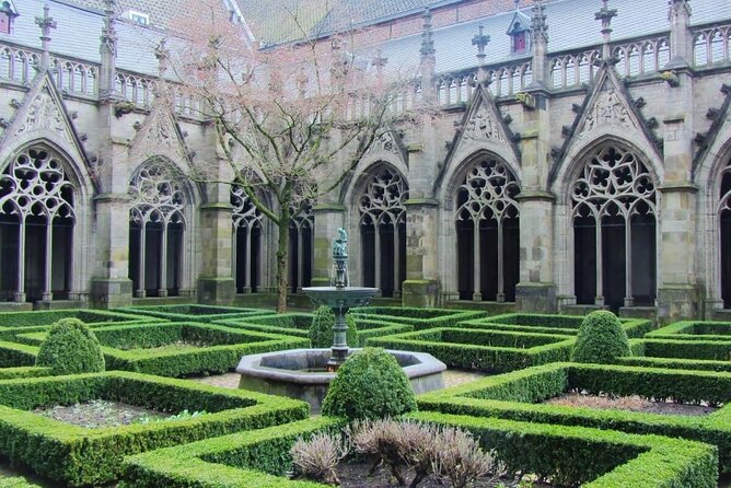 Utrecht 2-Hour Walking Tour | Discover The City With A Local - Pacing, footwear, and group size