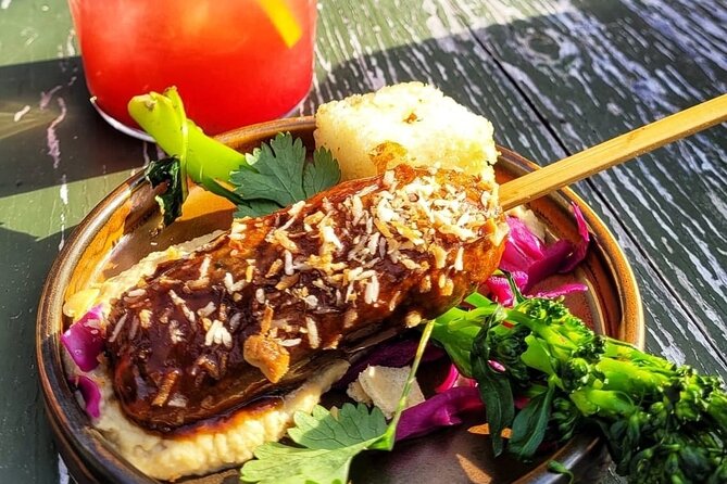 Utrecht Food Tour with local guide - Stop 2: Copper Branch for quick, healthy vegan meals in the city center