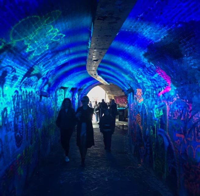 Utrecht: Guided Highlights Walking Tour - Pandhof van de Dom and Utrecht’s canal-courtyard rhythm