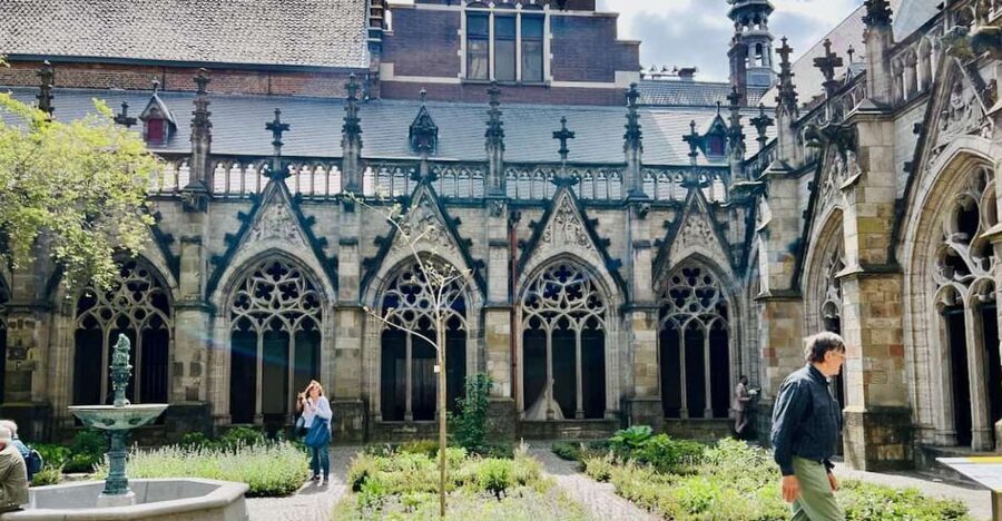 Utrecht: Highlights and Secrets with a Walking Tour - Duration and Pacing: 1.5 Hours That Actually Move
