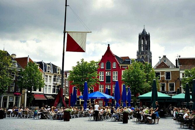 Utrecht Historic City: a Self-Guided Augmented Reality Tour - How the Utrecht Historic City AR tour works from Domplein