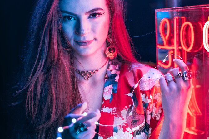 Vacation Night Photoshoot & Tour in Amsterdam - The Night Photoshoot: Posing Tips, Neon Lighting, and Real Confidence