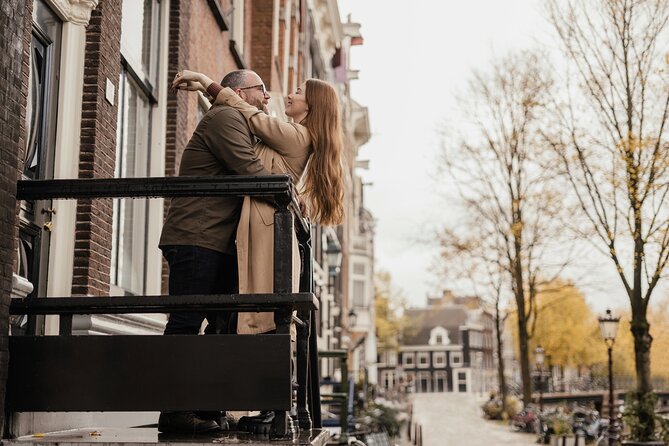 Vacation Photoshoot & Tour in Amsterdam - Damrak to the places you’ll want on your wall