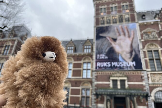 Van Gogh Museum Amsterdam Private Guided Tour With Admission - What you will see: Sunflowers, The Bedroom, and Almond Blossom