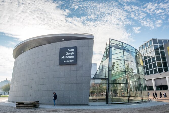 Van Gogh Museum Small Group Guided Tour - Your English guide: why the art feels different
