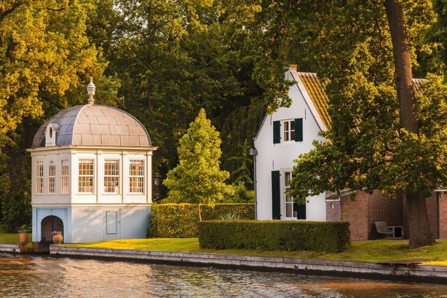 Vecht River: Private Tour sightseeing Cruise with diner - Key things that make this tour worth your time