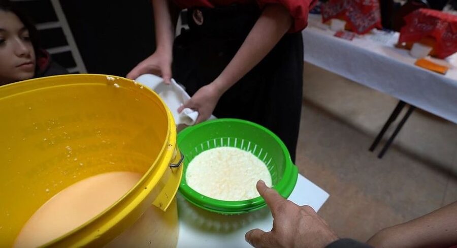 Volendam: 2.5-Hour Cheesemaking Workshop & Clog Making Tour - Key Things You’ll Remember About This Workshop