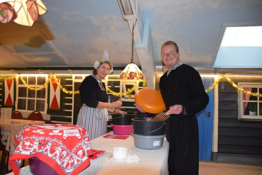 Volendam: 2.5-Hour Cheesemaking Workshop & Clog Making Tour - Languages, Guide Style, and What You Can Expect From the Teaching