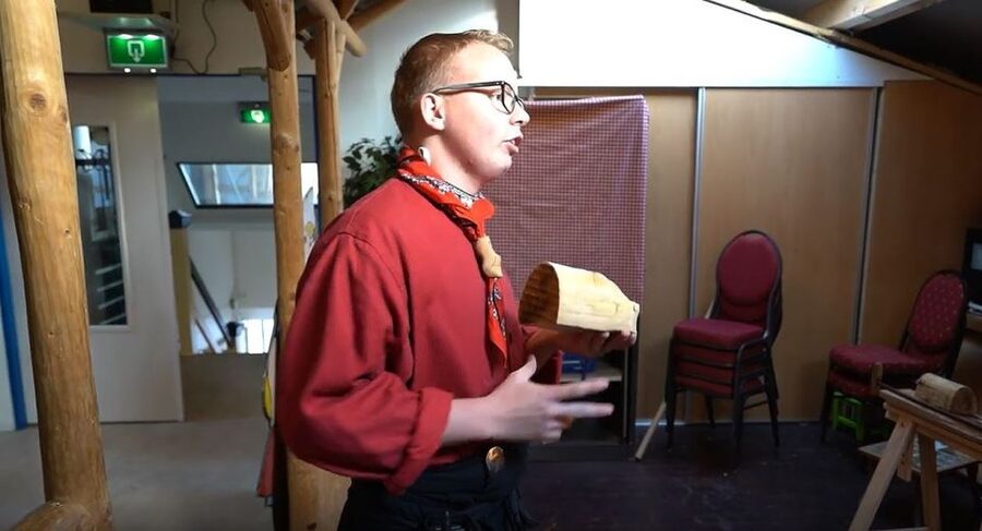 Volendam: 2-Hour Clogmaking Workshop and Cheese Tour - Price and Timing: Is $91 Worth It for You?