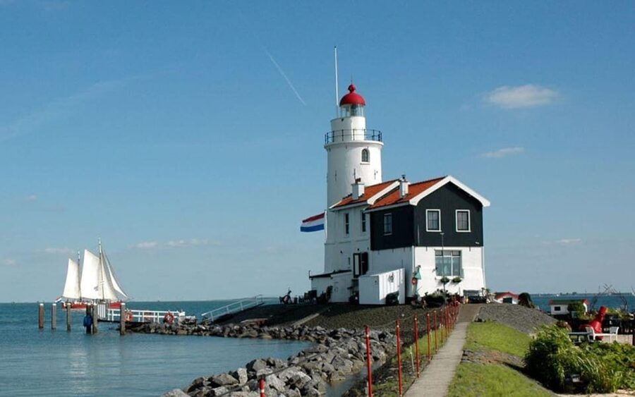 Volendam: E-Bike Rental including Highlights-Routes - Katwoude and Monnickendam: the first taste of Waterland charm