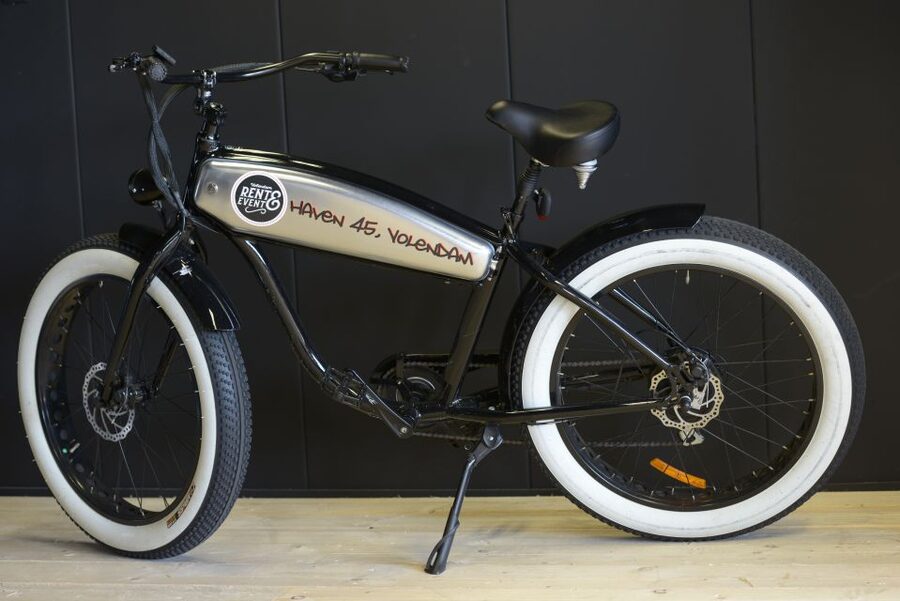 Volendam: E-Fatbike Rental - Volendam to Edam: Cheese Canals In About One Hour