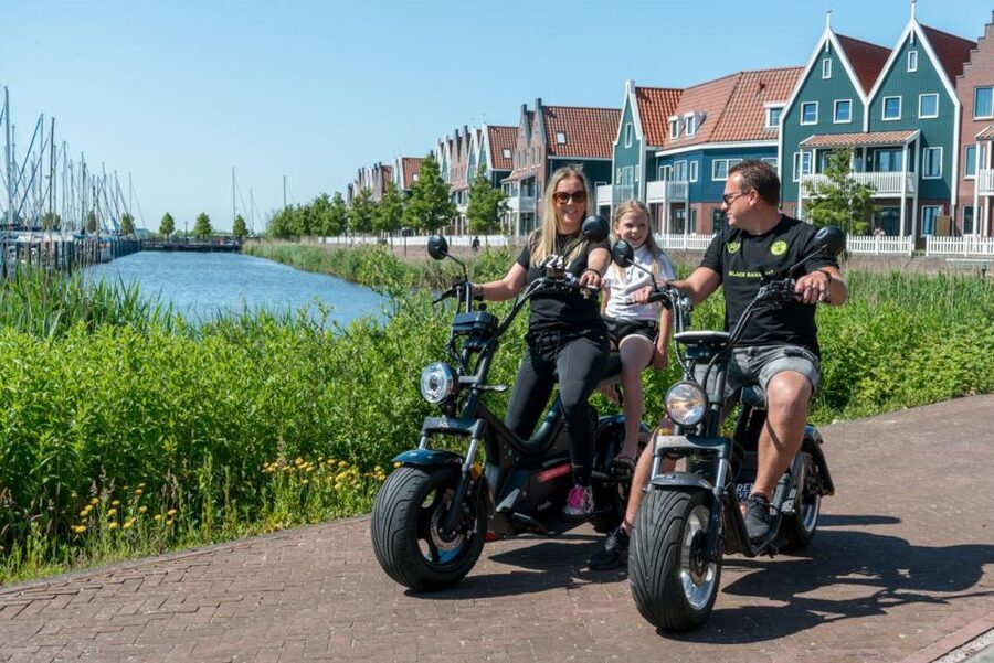 Volendam: E-Scooter Rental - Price and Value: What You Really Get for $42