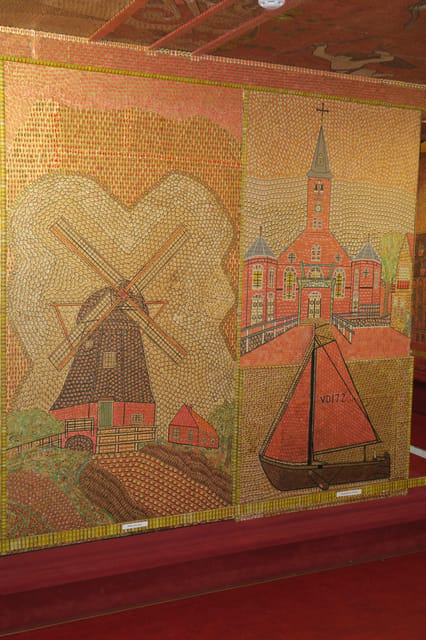 Volendam: Volendams Museum Entry Ticket - Music and underwear exhibitions: quirky themes that actually make sense