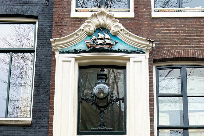 Walking Tour about Golden Age Architecture, private local guide - Ronde Lutherse Kerk: Domes and the Shift in Architectural Ambition
