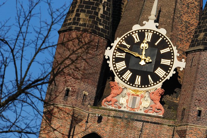 Walking Tour of Delft - The City of Orange and Blue - Johannes Vermeer in Delft: turning an artist name into real place memory