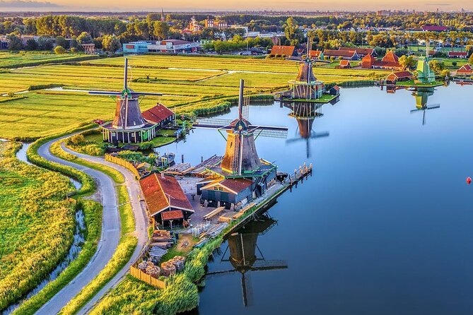 Windmills Country side tour Zaanse Schans-Cheesefactory-Volendam - Price and what makes it feel worth $408.50 per group