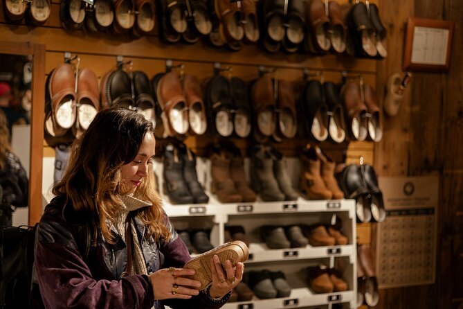 Zaanse Schans and Cheese Tasting Guided Tour from Amsterdam - Weather prep and what to wear for windmill village time