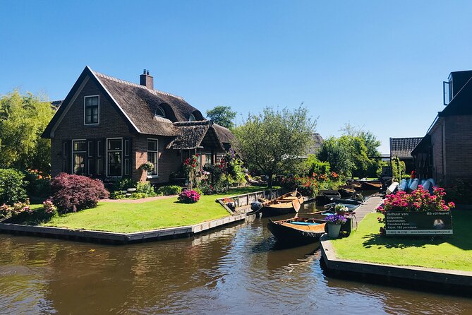Zaanse Schans and Giethoorn Small-Group Tour with Hotel Pick-Up - Key Highlights At a Glance