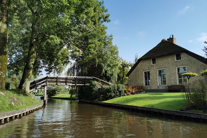Zaanse Schans and Giethoorn Small-Group Tour with Hotel Pick-Up - The pacing: not rushed, but it is not a slow day