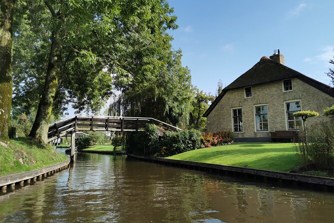 Zaanse Schans and Giethoorn Unique Day Trip with Boat Cruise - Bovenwijde: a second boat hour, and it is not the big-group style