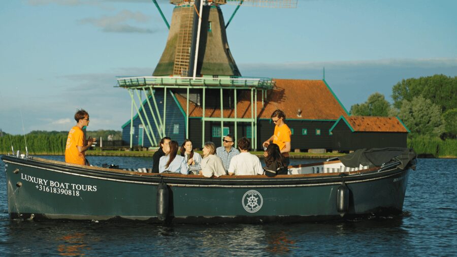 Zaanse Schans: Cruise UNESCO Windmills Village + Live Guide - Passing De Tinkoepel Tinnegieterij: the industrial side of Zaanse Schans