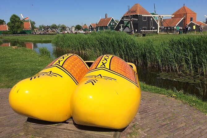 Zaanse Schans Private Tour Windmills - Small Comforts That Keep the Day Pleasant