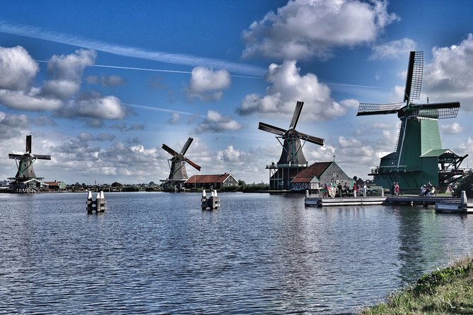 Zaanse Schans, Volendam & Edam: Private tour (Max 3 per) - Private door-to-door pickup and a calm small-group pace