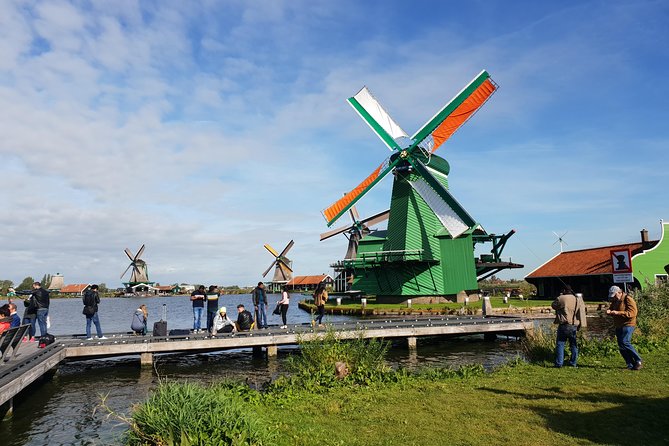 Zaanse Schans & Volendam Small-Group Tour with Hotel Pickup - Price and Logistics: Is $836.86 for 3 Hours Fair?