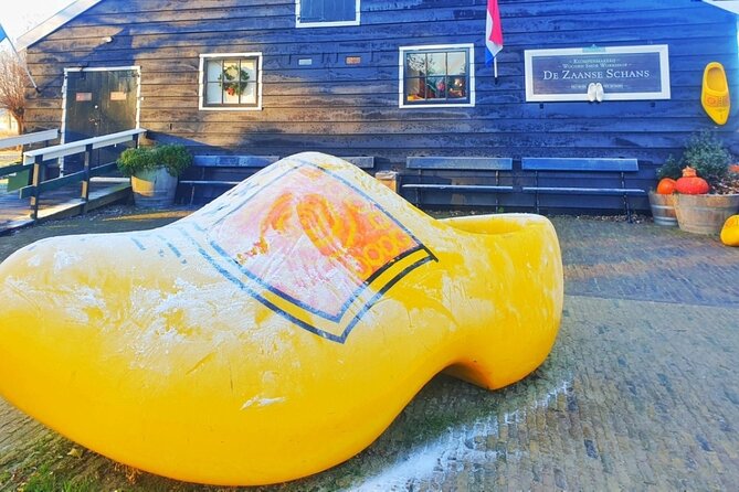 Zaanse Schans & Volendam Small-Group Tour with Hotel Pickup - The Volendam Side: Traditional Village Time and a Waffle Museum Stop