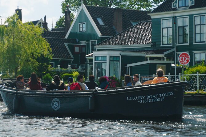 Zaanse Schans Windmill Cruise - UNESCO Windmills With Live Guide - Whale Hunting House: Why This Sight Adds Depth
