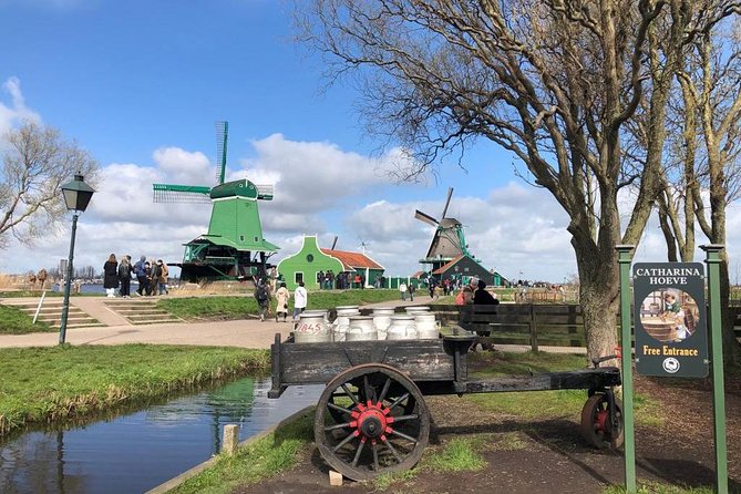 Zaanse Schans windmill tour with Italian guide - The Italian Guide Touch, and Why It Makes This Tour Better Than DIY