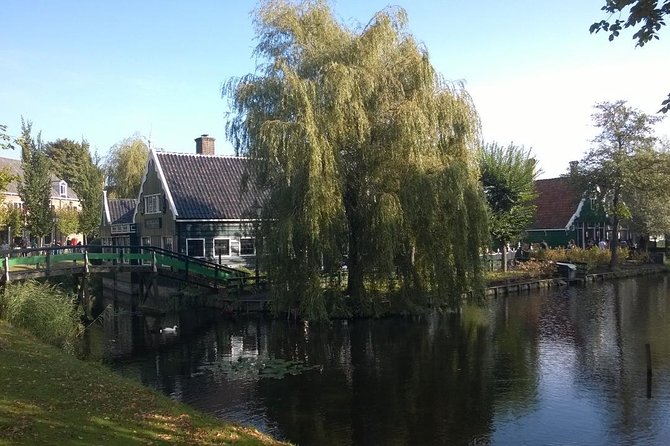 Zaanse Schans Windmills Private Tour from Amsterdam Airport - Molen De Kat: the working paint windmill you can climb